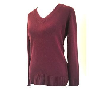 Banana Republic V-Neck Sweater Like New!!